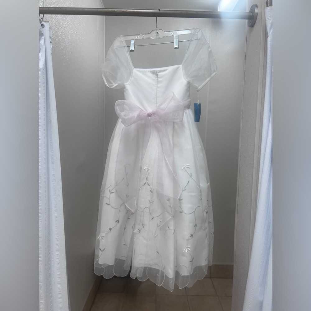 White Pink Embroidered Floral Little Girls Size 5 Tulle Dress - Picture 2 of 6